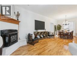 132 QUEEN Street W - 17