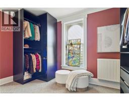 132 QUEEN Street W - 40