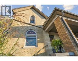 132 QUEEN Street W - 6