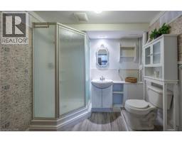 21 MCDOWELL Road W - 44