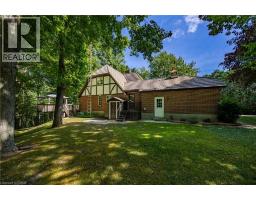 21 MCDOWELL Road W - 6