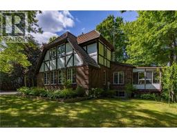 21 MCDOWELL Road W - 9