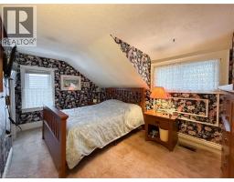 22 ORMOND Crescent - 23