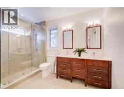 122 BELMONT Avenue - 33