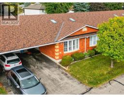 20 COURTLAND Drive UnitNo. 2 - 3