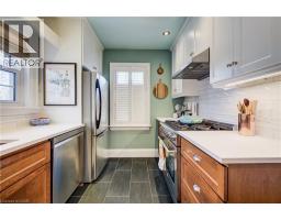 8 LOWREY Avenue S - 13