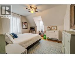 8 LOWREY Avenue S - 34