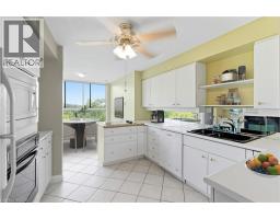 20 BERKLEY Road UnitNo. 702 - 10