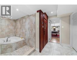 7 TEMPLER Drive - 39