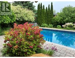 7 TEMPLER Drive - 44