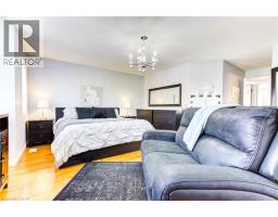 39 KARALEE Crescent - 21