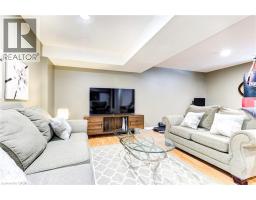 39 KARALEE Crescent - 29