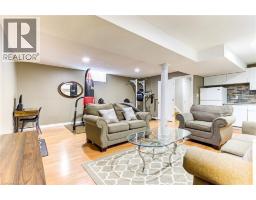 39 KARALEE Crescent - 30