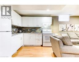 39 KARALEE Crescent - 33