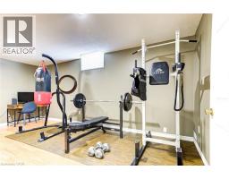 39 KARALEE Crescent - 35