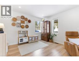 103 BAIRD Street S - 20