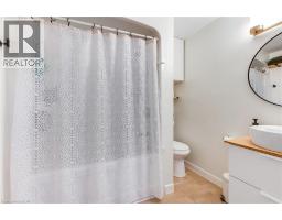 103 BAIRD Street S - 23