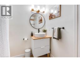 103 BAIRD Street S - 24