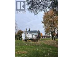 103 BAIRD Street S - 35