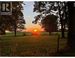 103 BAIRD Street S - 7