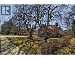 285 ALBERT Street - 4