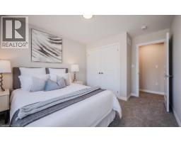 66 AYR MEADOWS Crescent - 25