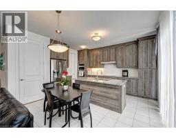 520 NATHALIE Crescent - 11