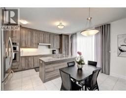 520 NATHALIE Crescent - 12