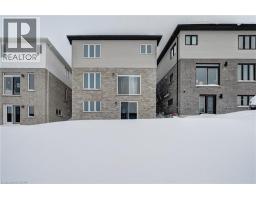 520 NATHALIE Crescent - 37