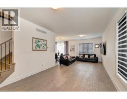 520 NATHALIE Crescent - 6