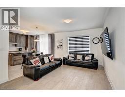 520 NATHALIE Crescent - 9