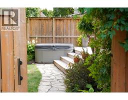 194 SIMEON Street - 43