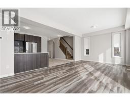 120 LINKS Crescent - 11