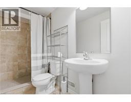 120 LINKS Crescent - 27