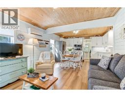 10 FOURTH Avenue - 10