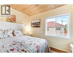 10 FOURTH Avenue - 11