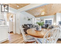 10 FOURTH Avenue - 17