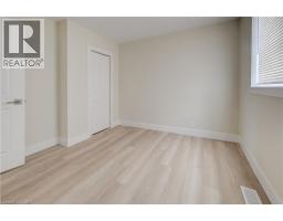 155 WELLINGTON Street N - 16