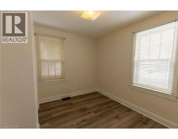 29 MCNAUGHTON Street - 10