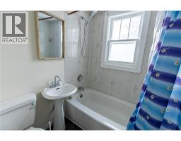 29 MCNAUGHTON Street - 11