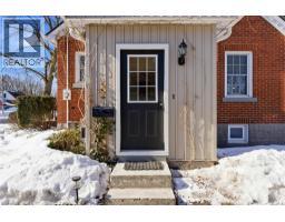 78 STIRLING Avenue S - 36