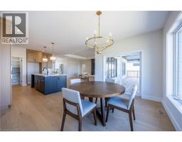 34 ANDREW Avenue - 17