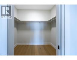 34 ANDREW Avenue - 22