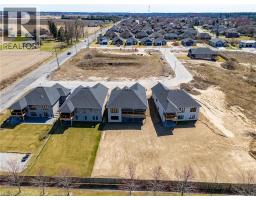 34 ANDREW Avenue - 31