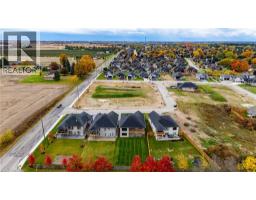 34 ANDREW Avenue - 34