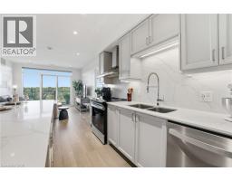 15 GLEBE Street UnitNo. 1410 - 3