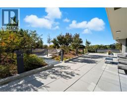 15 GLEBE Street UnitNo. 1410 - 32