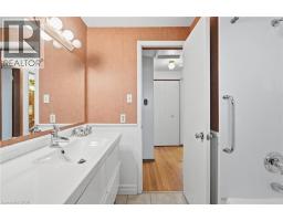 66 GENEVA Crescent - 32