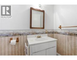 66 GENEVA Crescent - 39