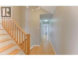 120 WAKE ROBIN Drive - 14